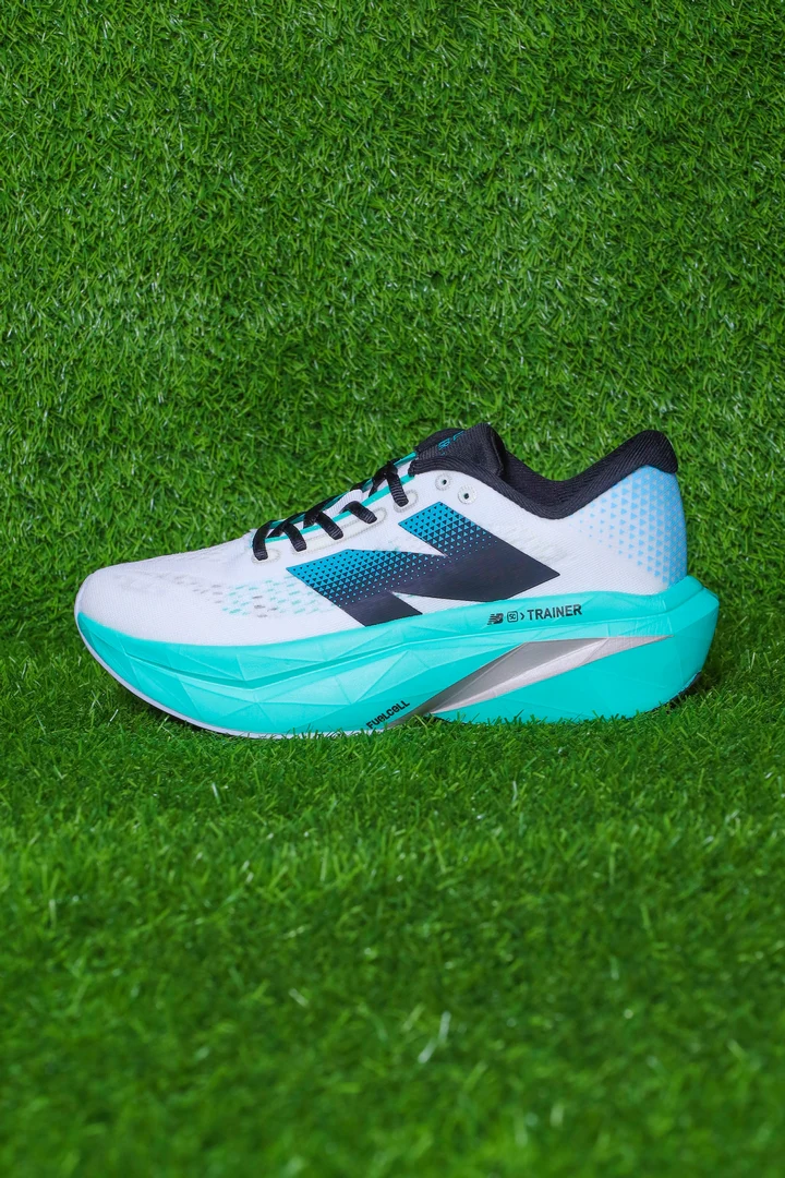 NEWBALANCE SC TRAINER V4 - Image 3
