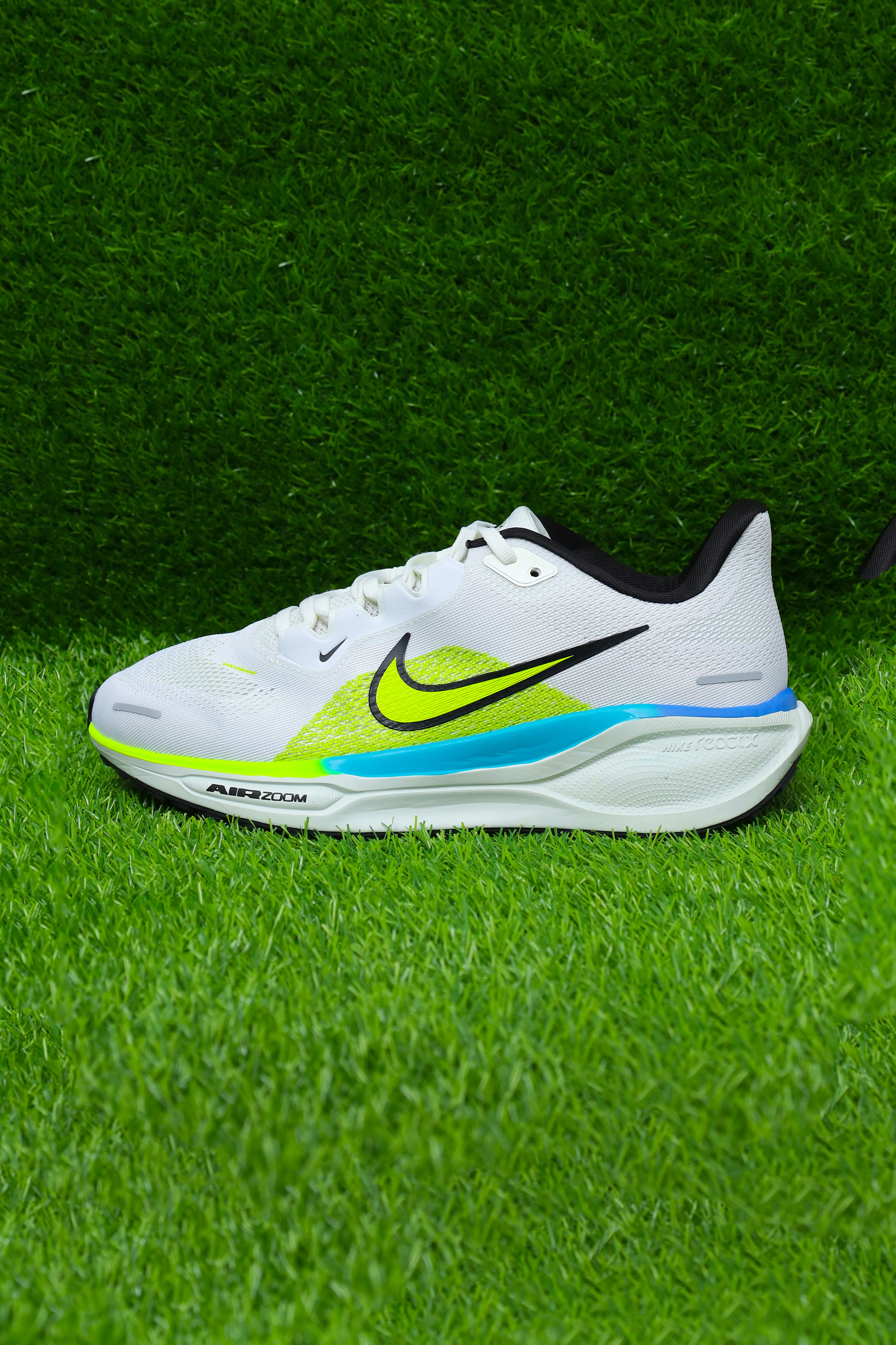 Nike Pegasus 41 - Image 2